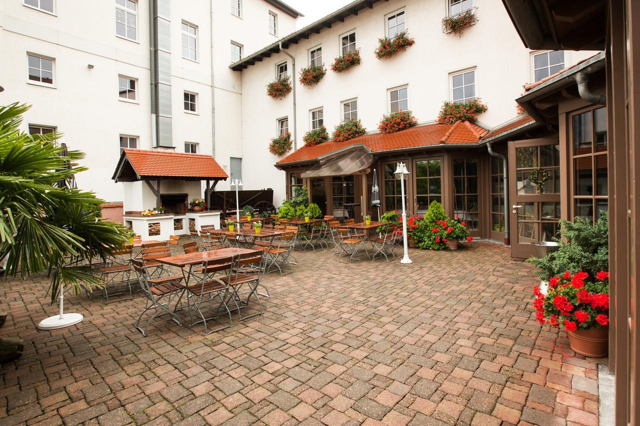 Hotel Reussischer Hof Schmölln Esterno foto